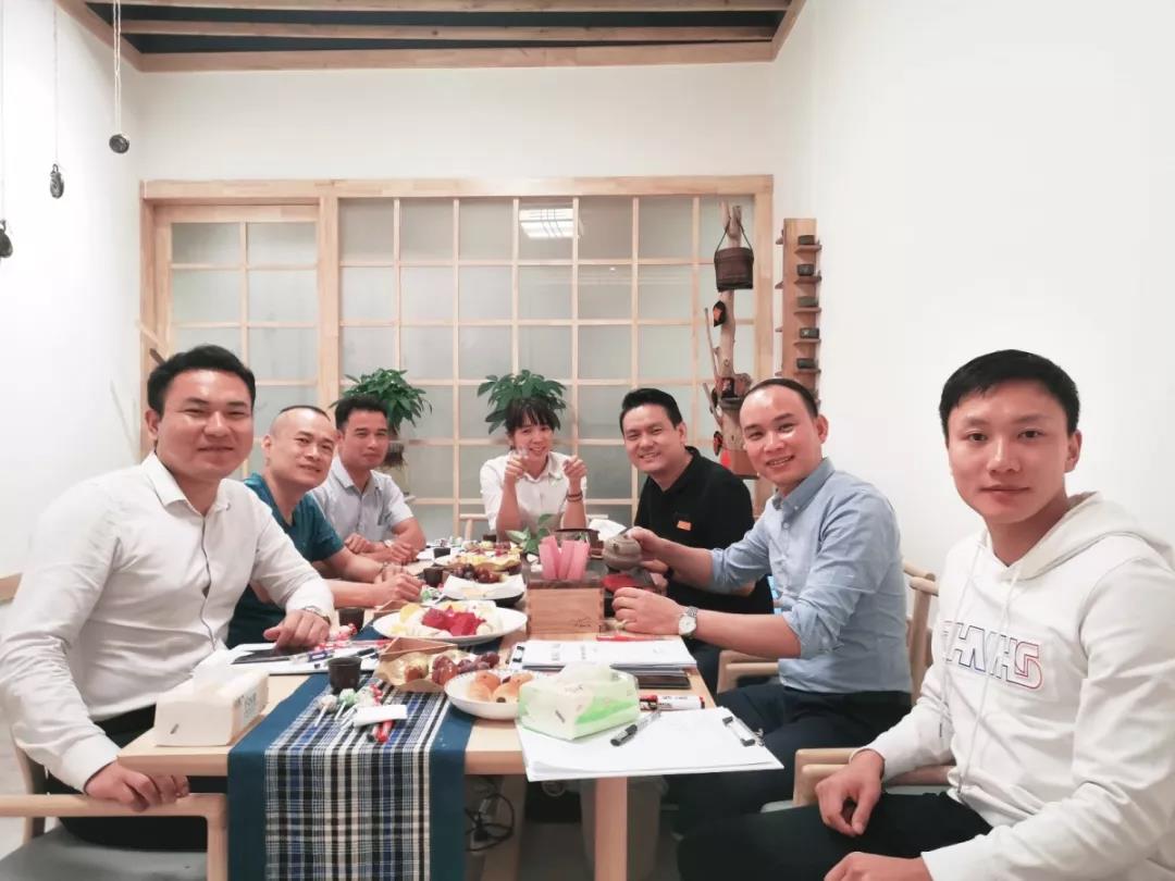 工程、材料中心管理層“裸心會(huì)”丨茶短情長(zhǎng)，一場(chǎng)來(lái)自心靈的對(duì)話！