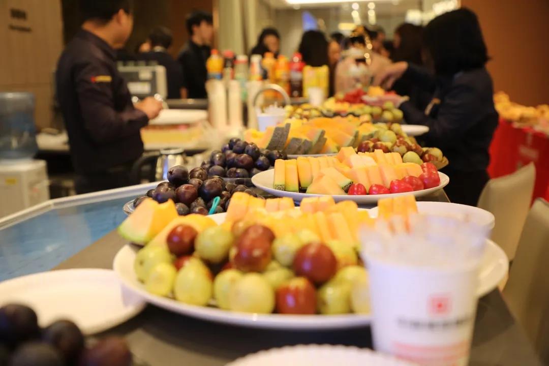 員工生日會(huì)丨金秋碩果，共度韶華，祝壽星們生日快樂(lè)！